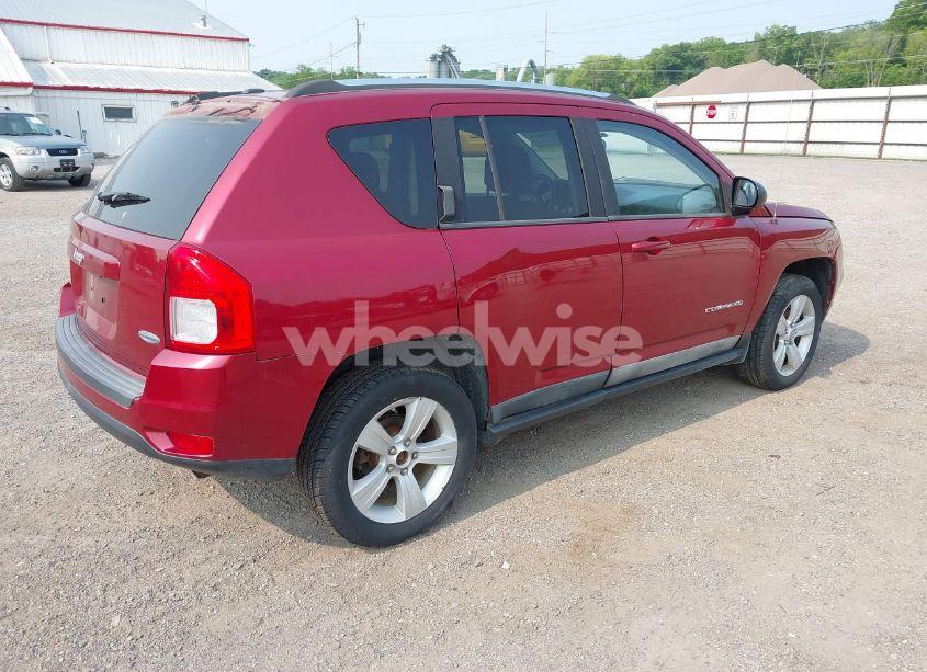 Photo 4 of 2011 Jeep Compass (VIN 1J4NF1FBXBD149377)
