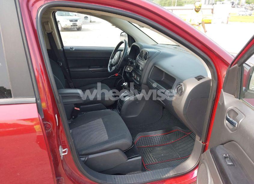 Photo 5 of 2011 Jeep Compass (VIN 1J4NF1FBXBD149377)