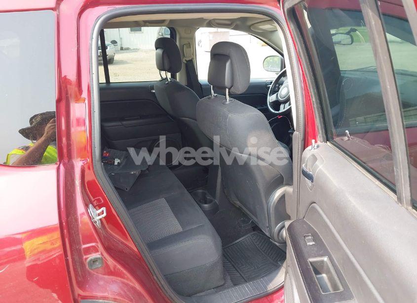 Photo 8 of 2011 Jeep Compass (VIN 1J4NF1FBXBD149377)