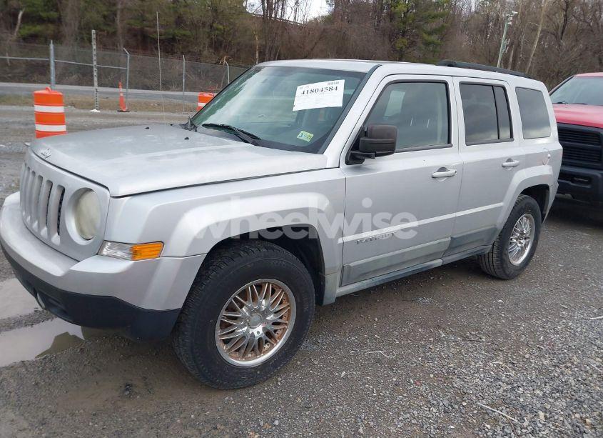 Photo 2 of 2011 Jeep Patriot SPORT (VIN 1J4NF1GB0BD158264)