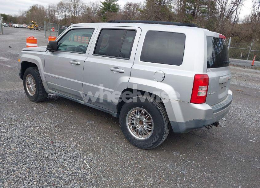 Photo 3 of 2011 Jeep Patriot SPORT (VIN 1J4NF1GB0BD158264)