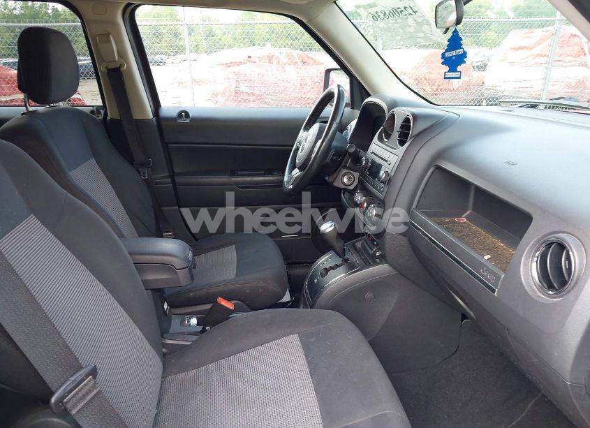 Photo 5 of 2011 Jeep Patriot SPORT (VIN 1J4NF1GB0BD212744)