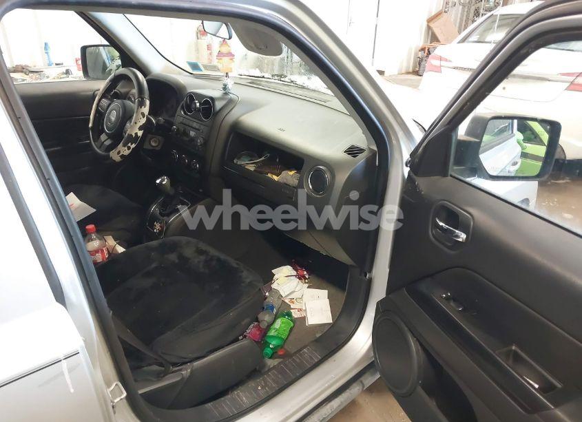 Photo 5 of 2011 Jeep Patriot SPORT (VIN 1J4NF1GB1BD115164)