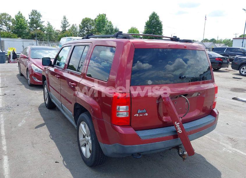 Photo 3 of 2011 Jeep Patriot SPORT (VIN 1J4NF1GB1BD174781)
