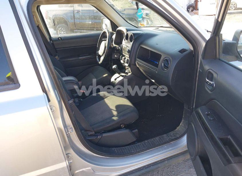 Photo 5 of 2011 Jeep Patriot SPORT (VIN 1J4NF1GB1BD248023)