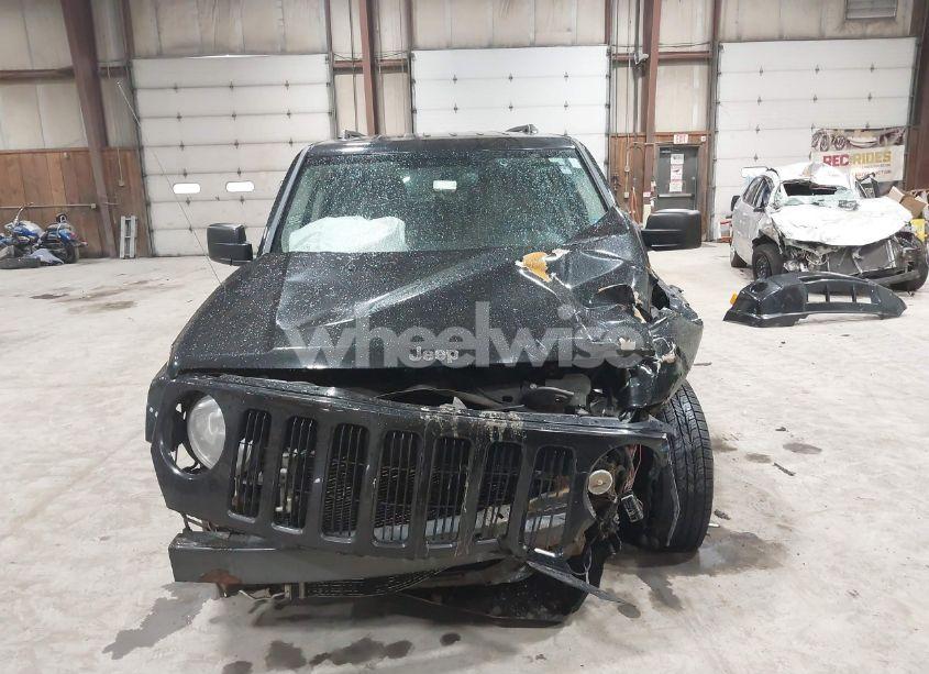 Photo 13 of 2010 Jeep Patriot SPORT (VIN 1J4NF1GB2AD675807)