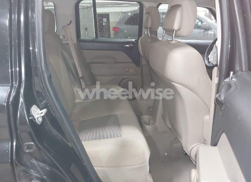 Photo 8 of 2010 Jeep Patriot SPORT (VIN 1J4NF1GB2AD675807)