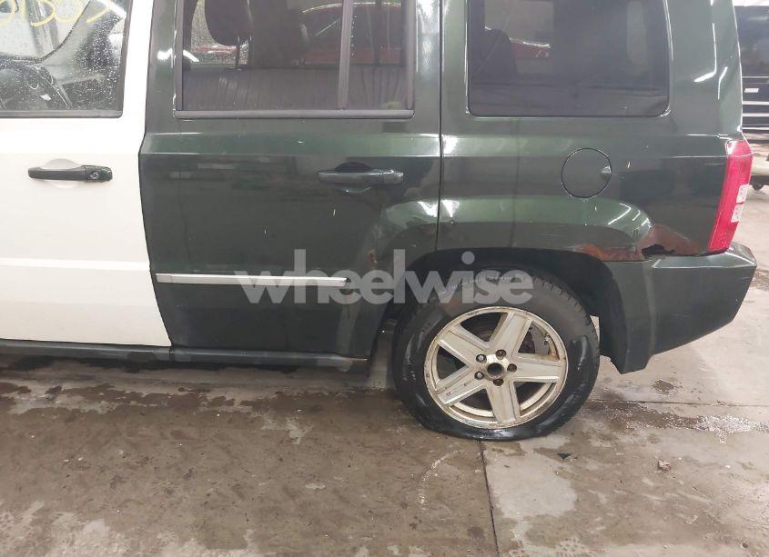 Photo 14 of 2010 Jeep Patriot SPORT (VIN 1J4NF1GB3AD640368)