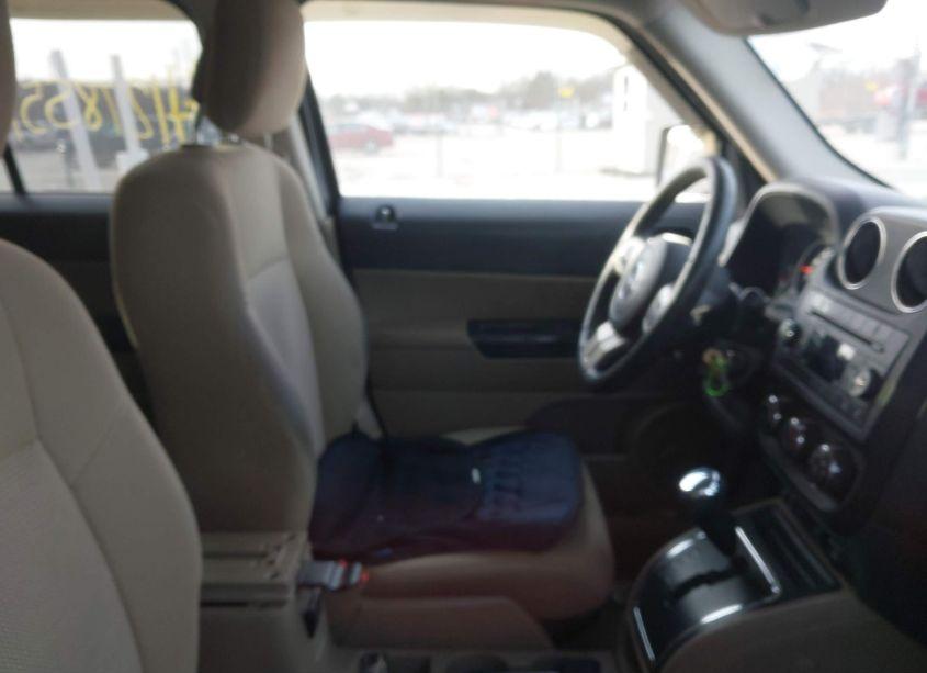 Photo 5 of 2011 Jeep Patriot SPORT (VIN 1J4NF1GB3BD118552)