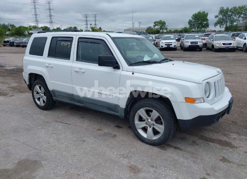 2011 Jeep Patriot SPORT (VIN 1J4NF1GB3BD275658) main photo