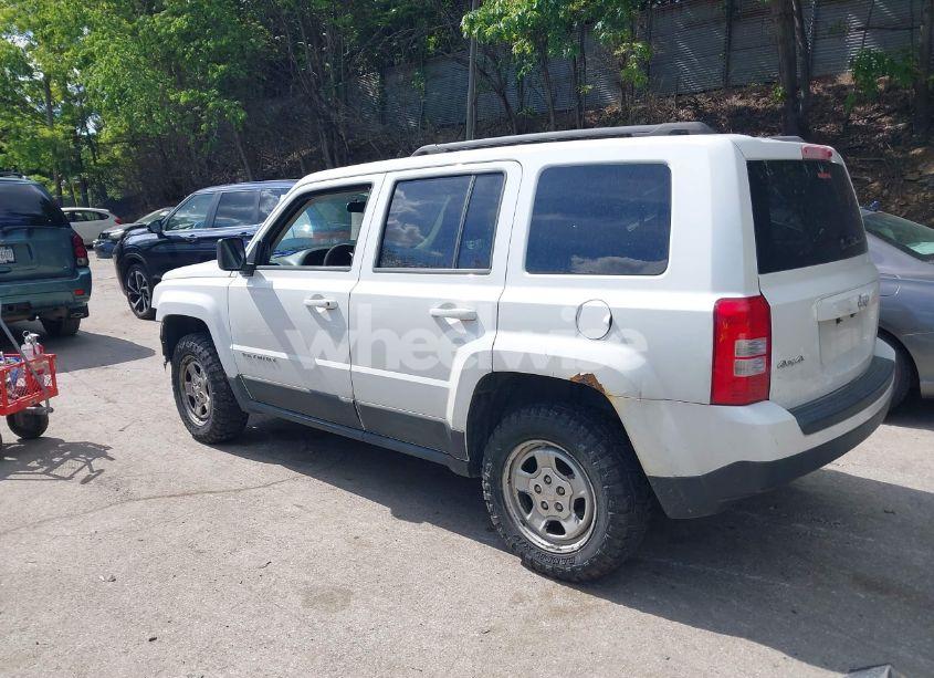 Photo 3 of 2011 Jeep Patriot SPORT (VIN 1J4NF1GB4BD197925)