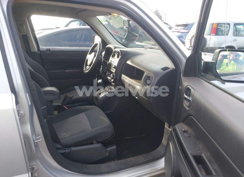 Photo 5 of 2011 Jeep Patriot SPORT (VIN 1J4NF1GB4BD259002)