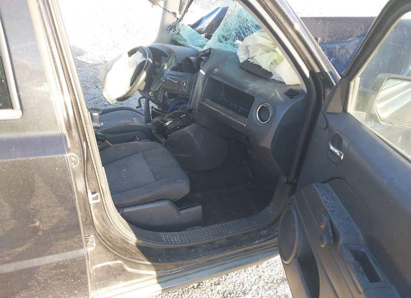 Photo 5 of 2010 Jeep Patriot SPORT (VIN 1J4NF1GB5AD622955)