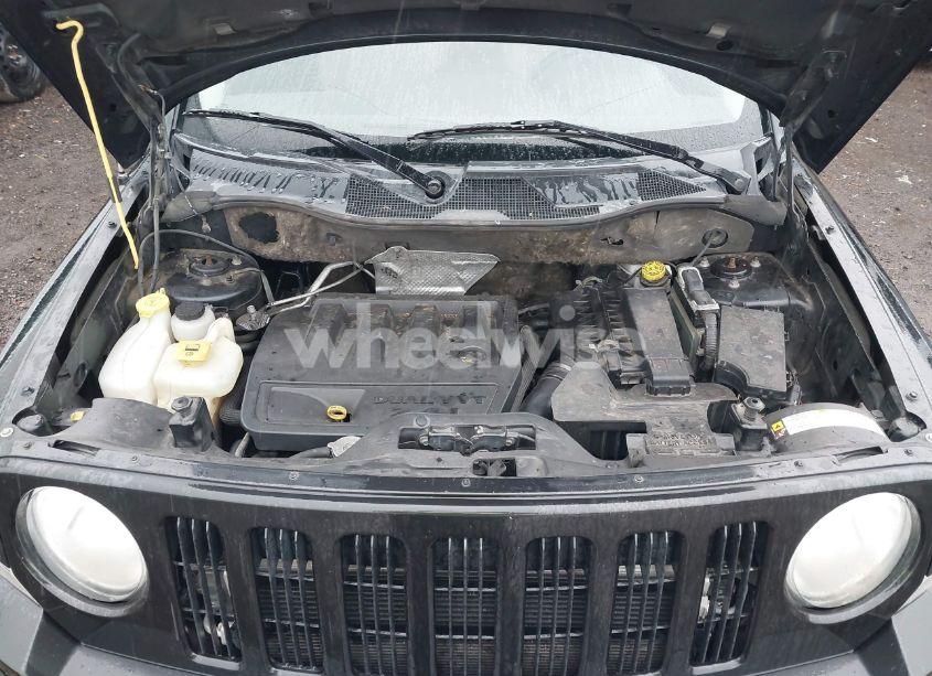 Photo 10 of 2010 Jeep Patriot SPORT (VIN 1J4NF1GB5AD675817)