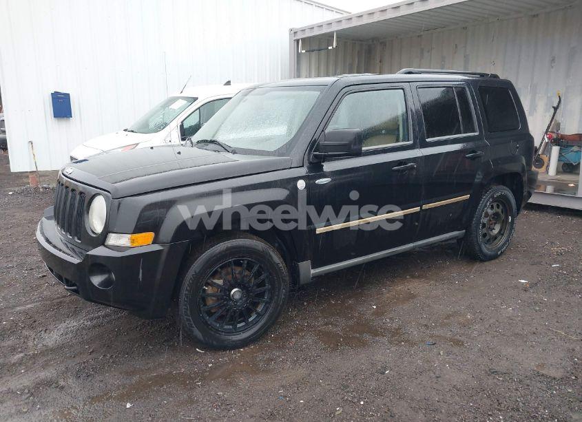 Photo 2 of 2010 Jeep Patriot SPORT (VIN 1J4NF1GB5AD675817)