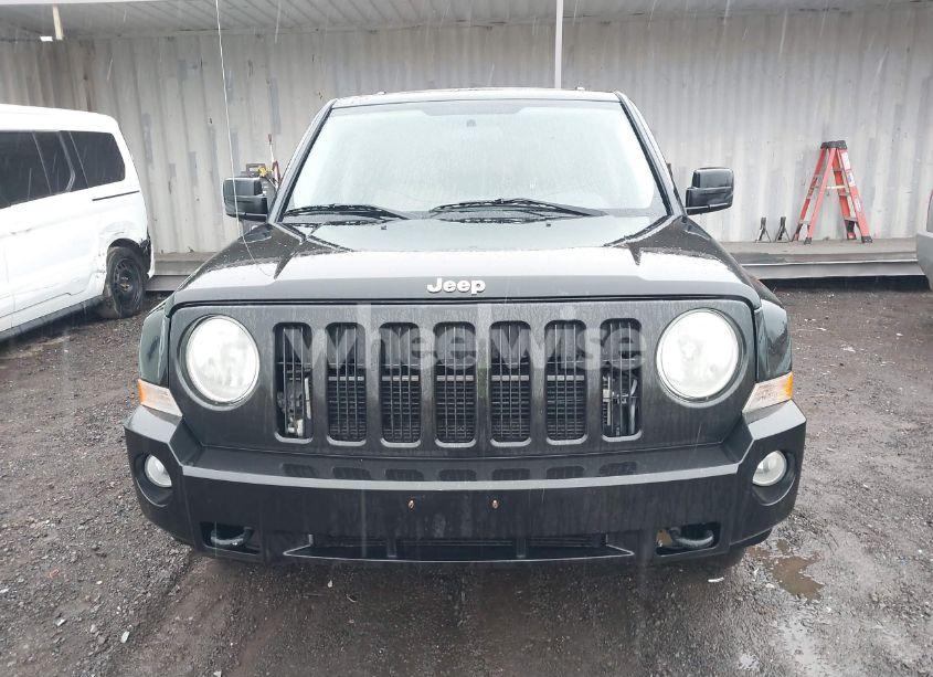 Photo 6 of 2010 Jeep Patriot SPORT (VIN 1J4NF1GB5AD675817)