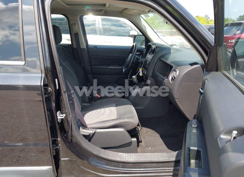 Photo 5 of 2011 Jeep Patriot SPORT (VIN 1J4NF1GB5BD179966)