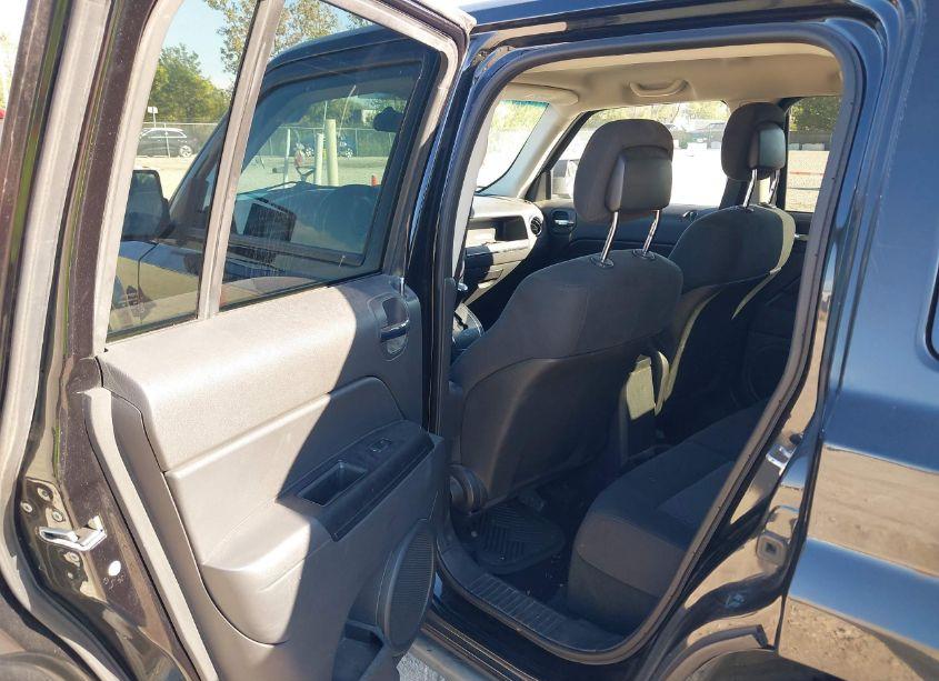 Photo 8 of 2011 Jeep Patriot SPORT (VIN 1J4NF1GB5BD187694)