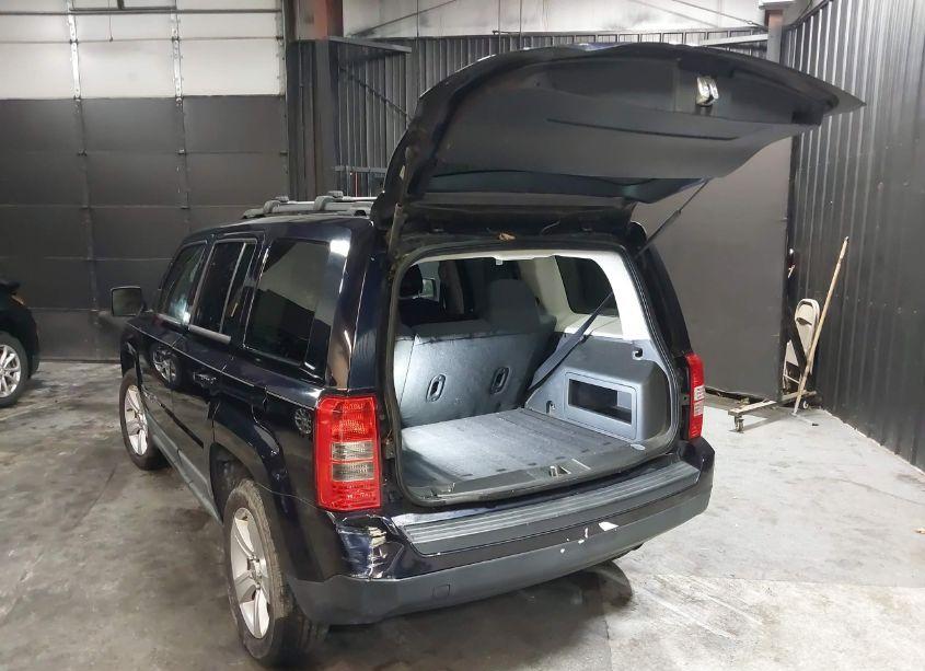 Photo 3 of 2011 Jeep Patriot SPORT (VIN 1J4NF1GB5BD207510)