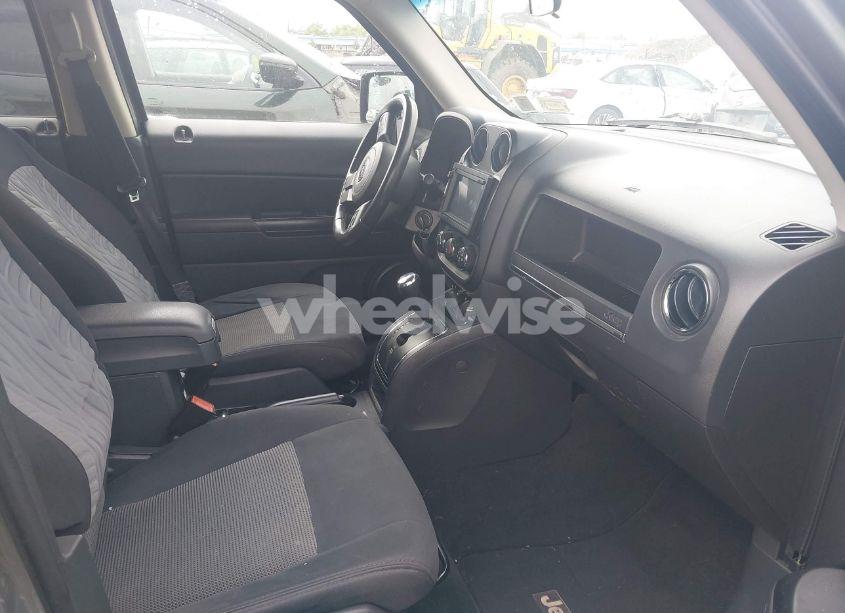 Photo 5 of 2011 Jeep Patriot SPORT (VIN 1J4NF1GB5BD244167)