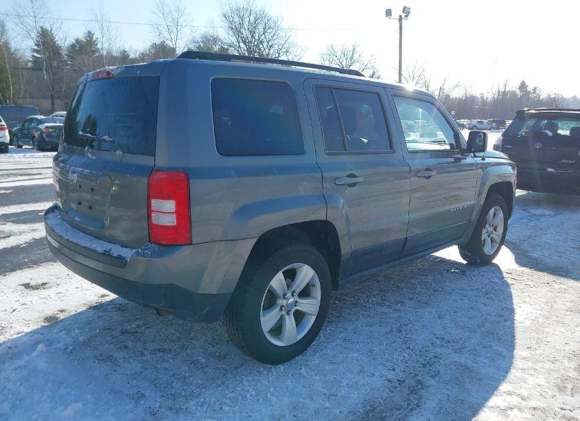 Photo 4 of 2011 Jeep Patriot SPORT (VIN 1J4NF1GB6BD235073)