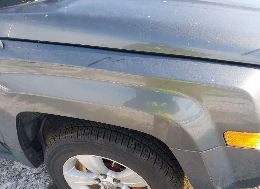 Photo 6 of 2011 Jeep Patriot SPORT (VIN 1J4NF1GB6BD235073)