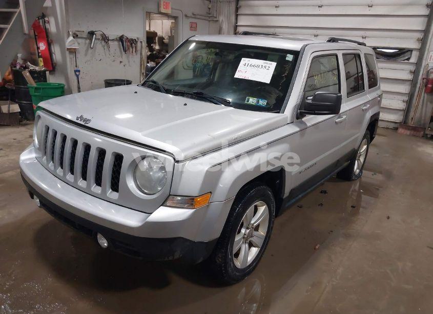 Photo 2 of 2011 Jeep Patriot SPORT (VIN 1J4NF1GB6BD282281)