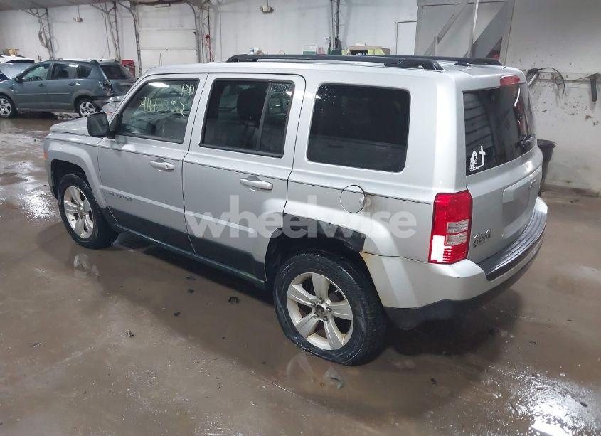 Photo 3 of 2011 Jeep Patriot SPORT (VIN 1J4NF1GB6BD282281)
