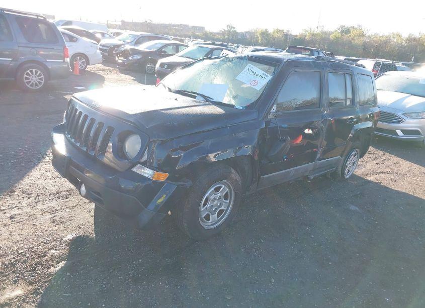 Photo 2 of 2011 Jeep Patriot SPORT (VIN 1J4NF1GB8BD140997)