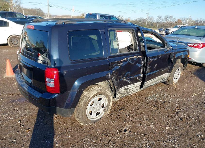 Photo 4 of 2011 Jeep Patriot SPORT (VIN 1J4NF1GB8BD140997)