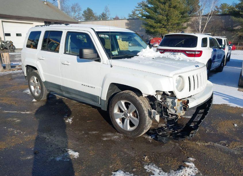 2011 Jeep Patriot SPORT (VIN 1J4NF1GB8BD275476) main photo