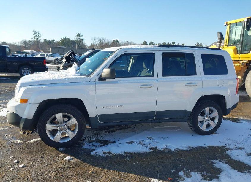 Photo 14 of 2011 Jeep Patriot SPORT (VIN 1J4NF1GB8BD275476)