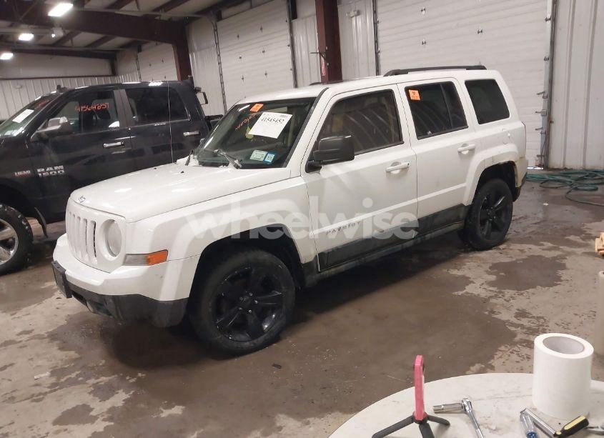 Photo 2 of 2011 Jeep Patriot SPORT (VIN 1J4NF1GB8BD277289)