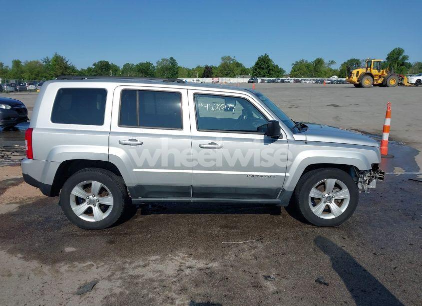 Photo 14 of 2011 Jeep Patriot SPORT (VIN 1J4NF1GB8BD277387)