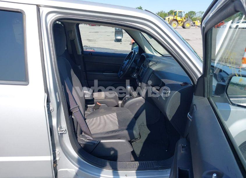 Photo 5 of 2011 Jeep Patriot SPORT (VIN 1J4NF1GB8BD277387)