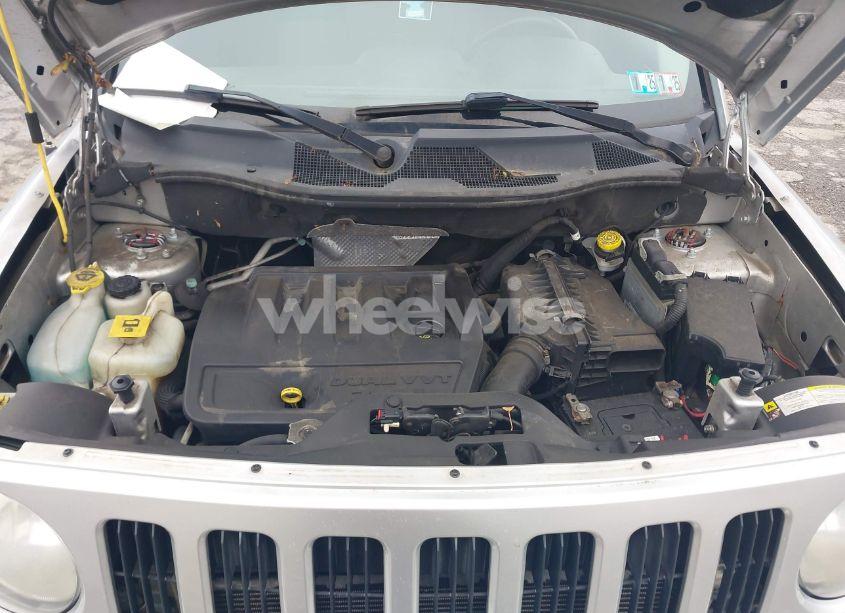 Photo 10 of 2010 Jeep Patriot SPORT (VIN 1J4NF1GB9AD624160)