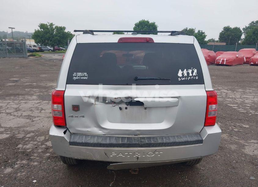 Photo 16 of 2010 Jeep Patriot SPORT (VIN 1J4NF1GB9AD624160)