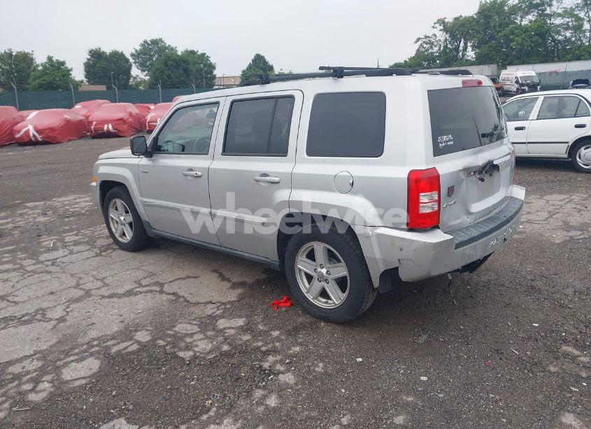 Photo 3 of 2010 Jeep Patriot SPORT (VIN 1J4NF1GB9AD624160)