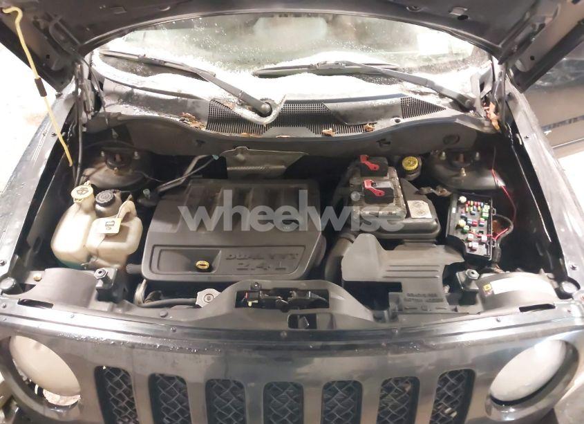 Photo 10 of 2011 Jeep Patriot SPORT (VIN 1J4NF1GB9BD105627)