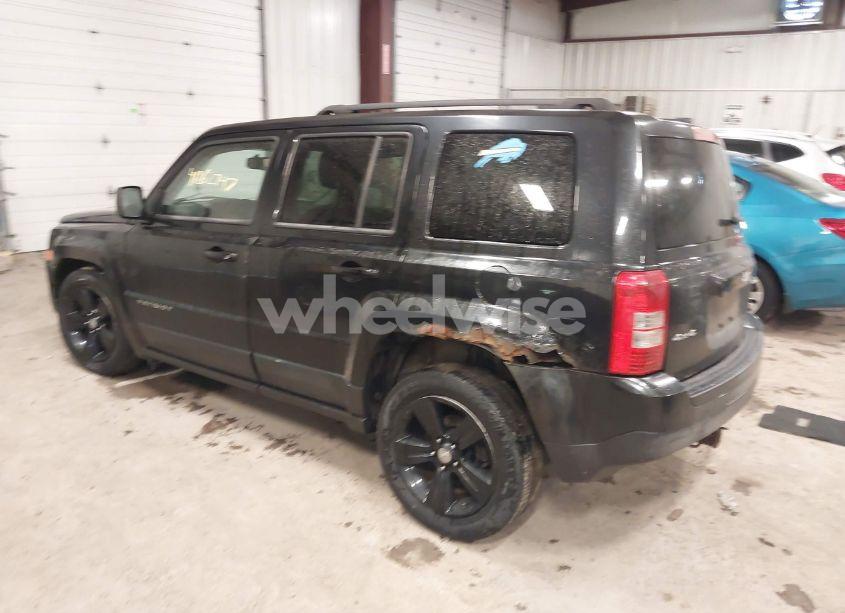Photo 3 of 2011 Jeep Patriot SPORT (VIN 1J4NF1GB9BD105627)