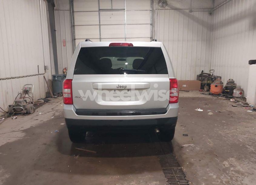 Photo 16 of 2011 Jeep Patriot SPORT (VIN 1J4NF1GB9BD116918)