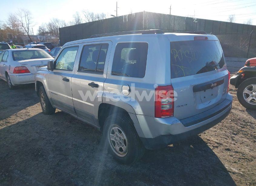 Photo 3 of 2011 Jeep Patriot SPORT (VIN 1J4NF1GB9BD127563)