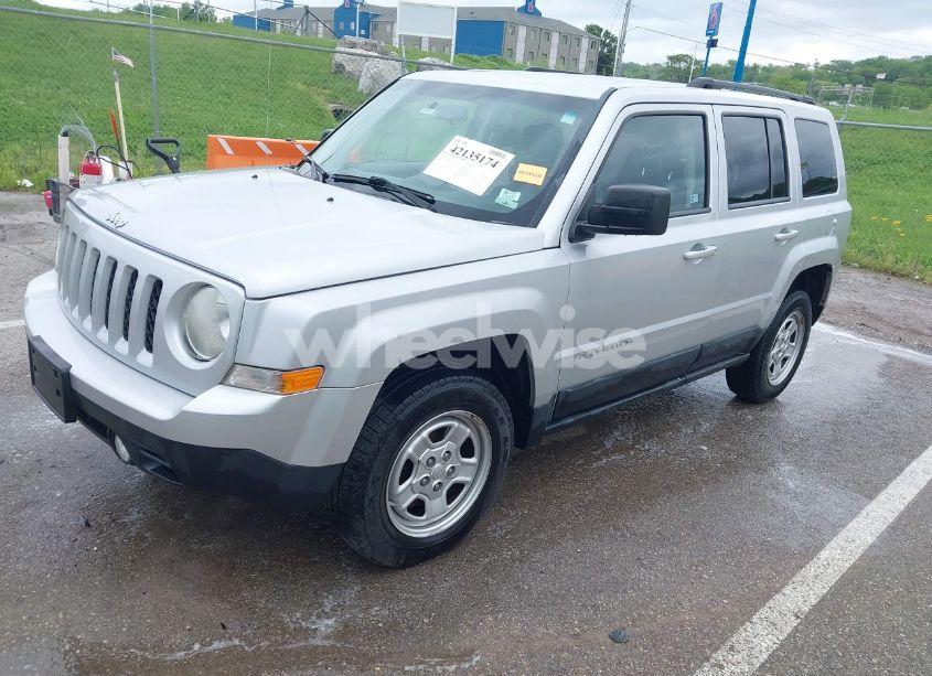Photo 2 of 2011 Jeep Patriot SPORT (VIN 1J4NF1GB9BD153466)