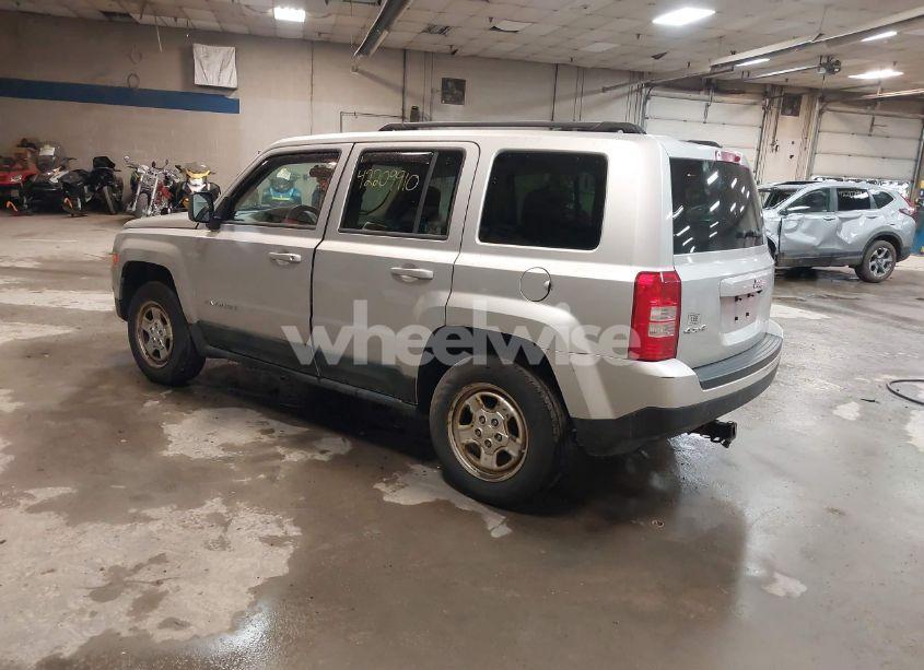 Photo 3 of 2011 Jeep Patriot SPORT (VIN 1J4NF1GB9BD266334)