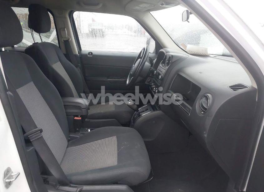 Photo 5 of 2011 Jeep Patriot SPORT (VIN 1J4NF1GB9BD280802)