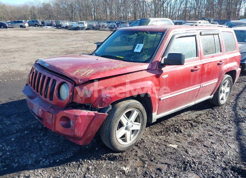 Photo 2 of 2010 Jeep Patriot SPORT (VIN 1J4NF1GBXAD637810)