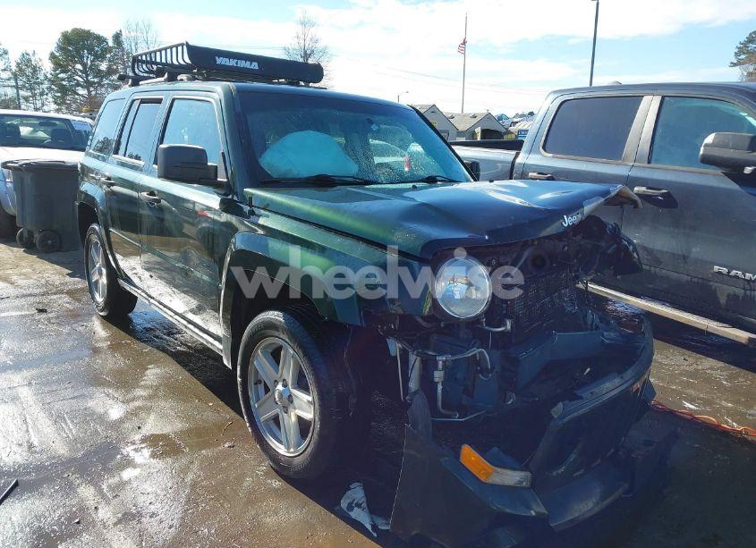 2010 Jeep Patriot SPORT (VIN 1J4NF1GBXAD638018) main photo
