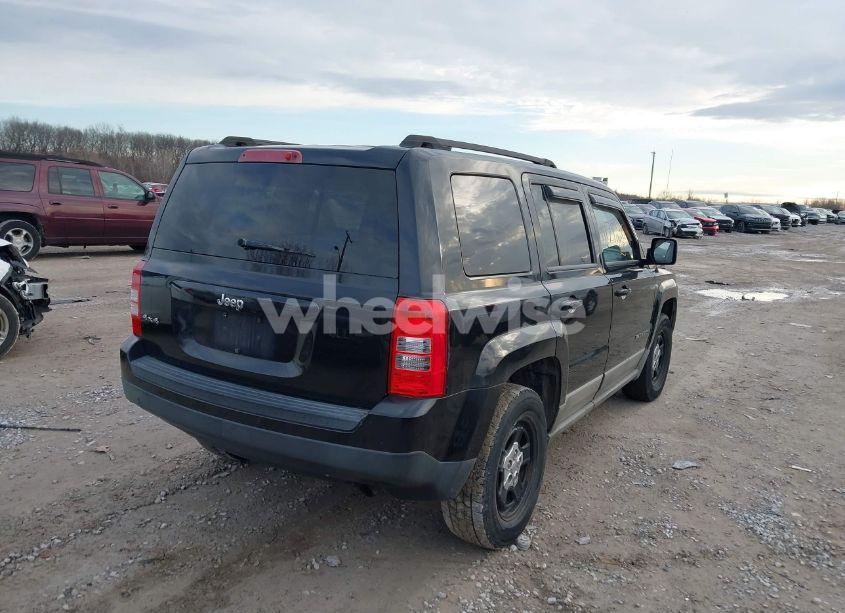 Photo 4 of 2011 Jeep Patriot SPORT (VIN 1J4NF1GBXBD127359)