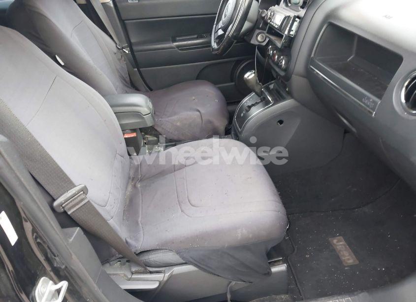 Photo 5 of 2011 Jeep Patriot SPORT (VIN 1J4NF1GBXBD127359)