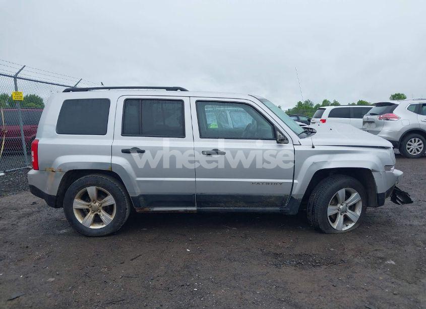 Photo 13 of 2011 Jeep Patriot SPORT (VIN 1J4NF1GBXBD129029)